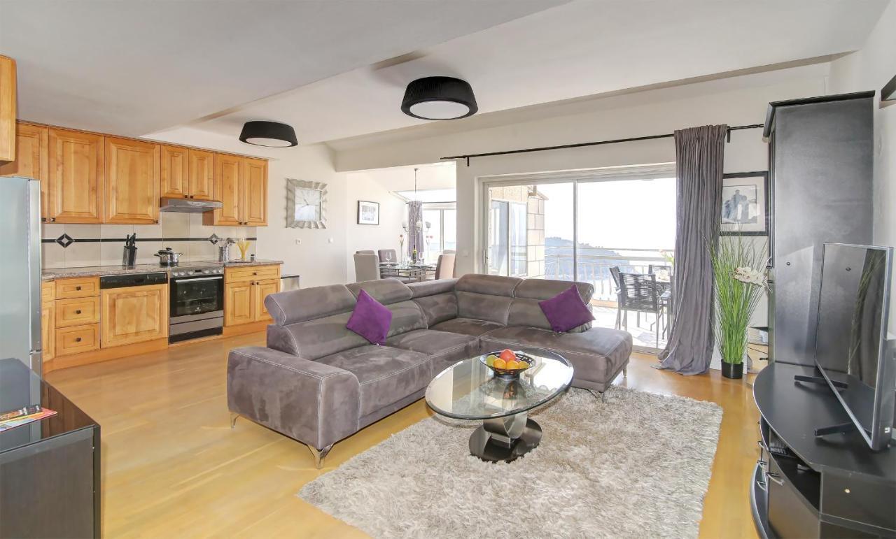 Spacious 2 Bedroom Apt Luxeview- Oldtownview, 10Min To Town Дубровник Экстерьер фото